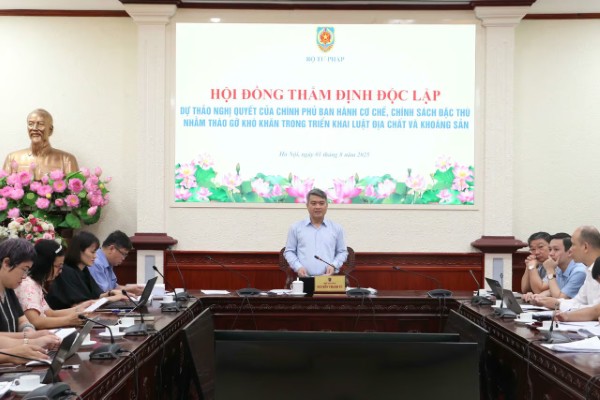 Đề xuất cơ chế, chính sách đặc thù nhằm tháo gỡ khó khăn trong triển khai Luật Địa chất và khoáng sản